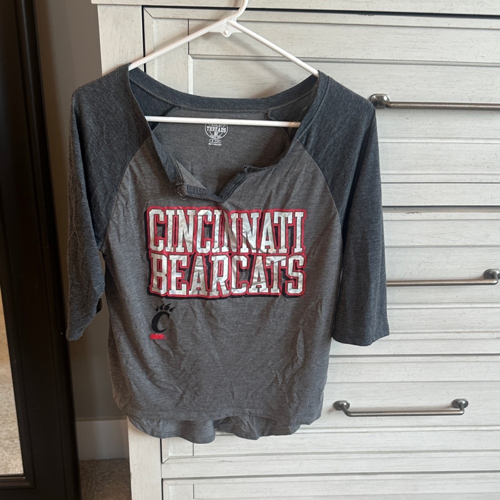 Rivalry Threads Cincinnati Bearcats Gray Raglan Tee with Red Accents